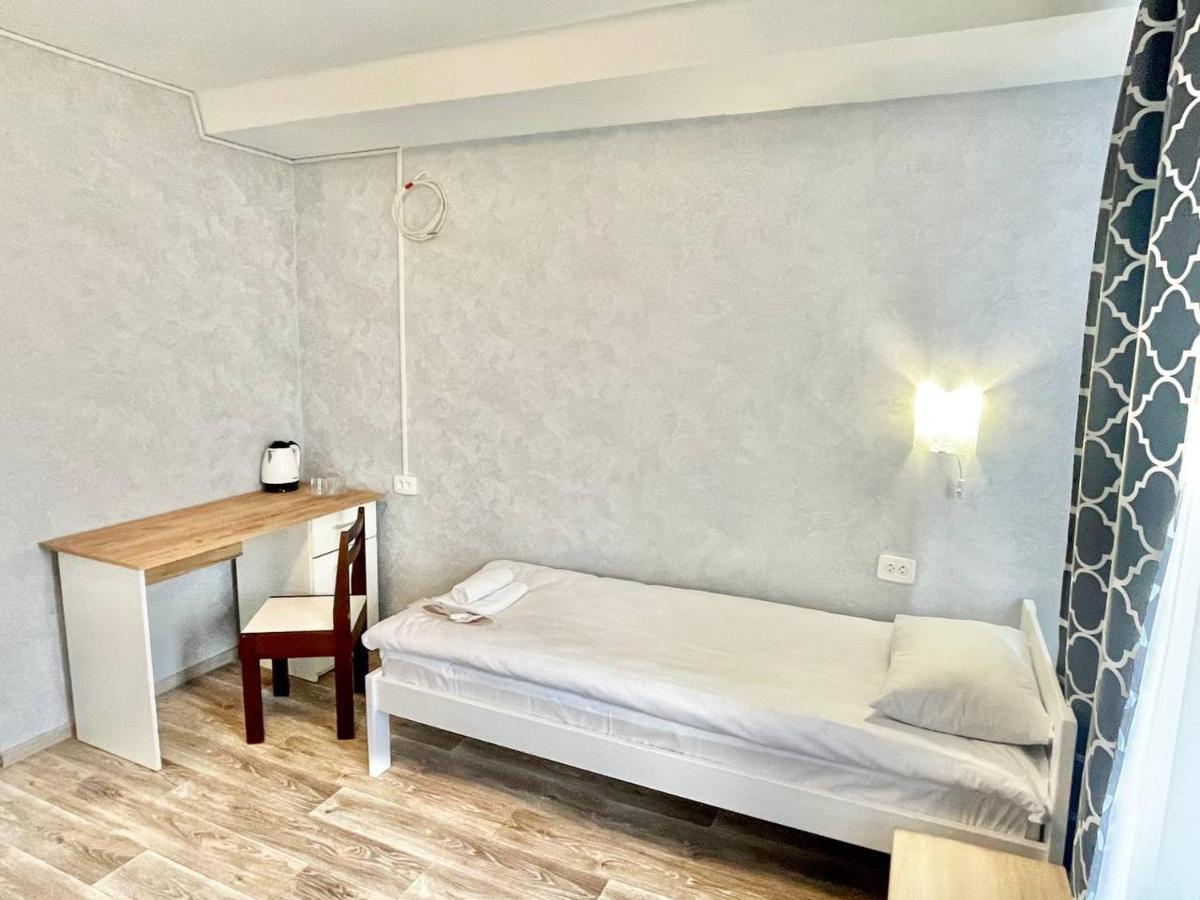 Hotel 7F Киев Екстериор снимка