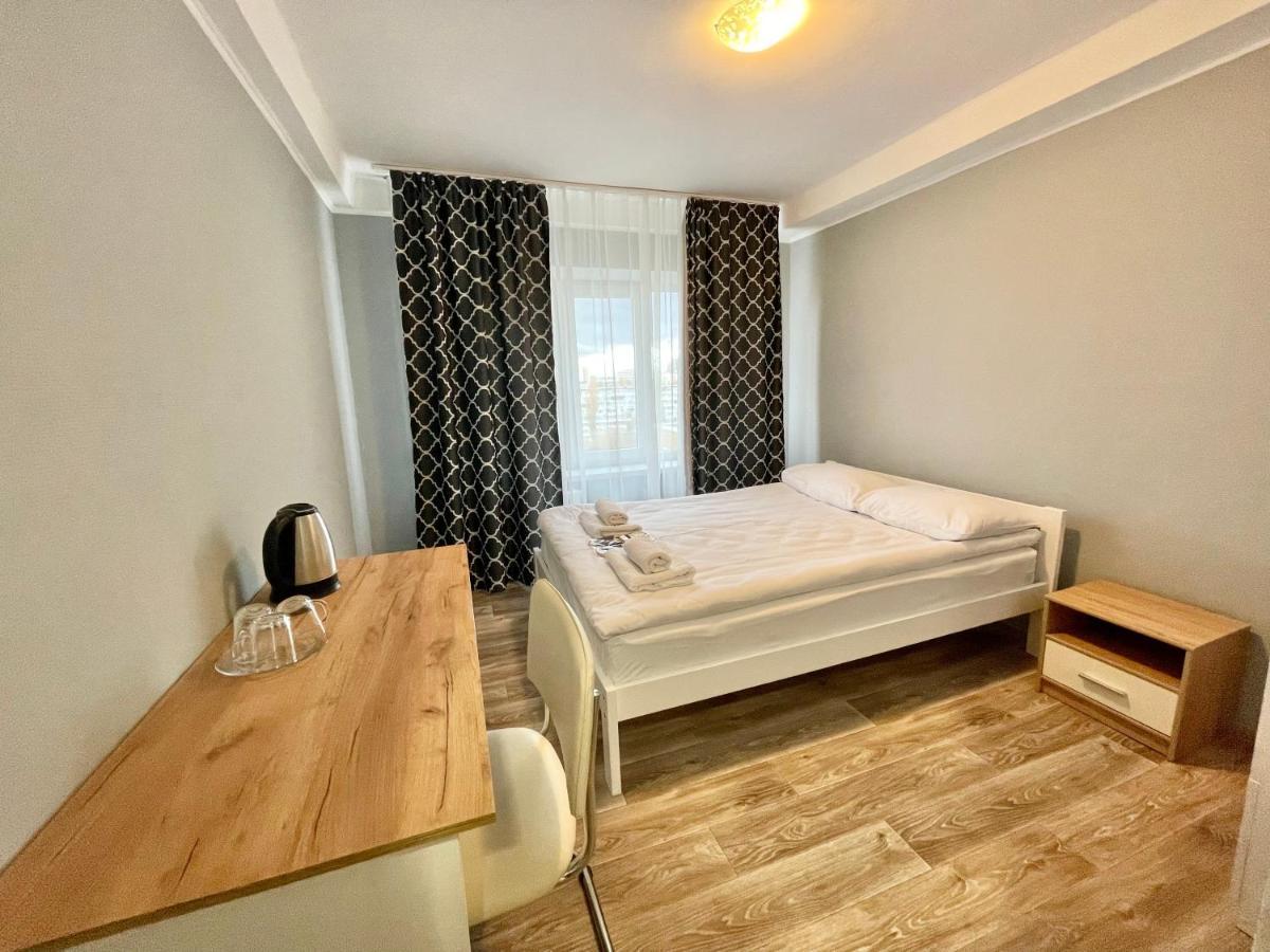 Hotel 7F Киев Екстериор снимка