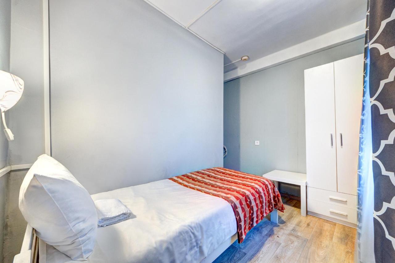 Hotel 7F Киев Екстериор снимка