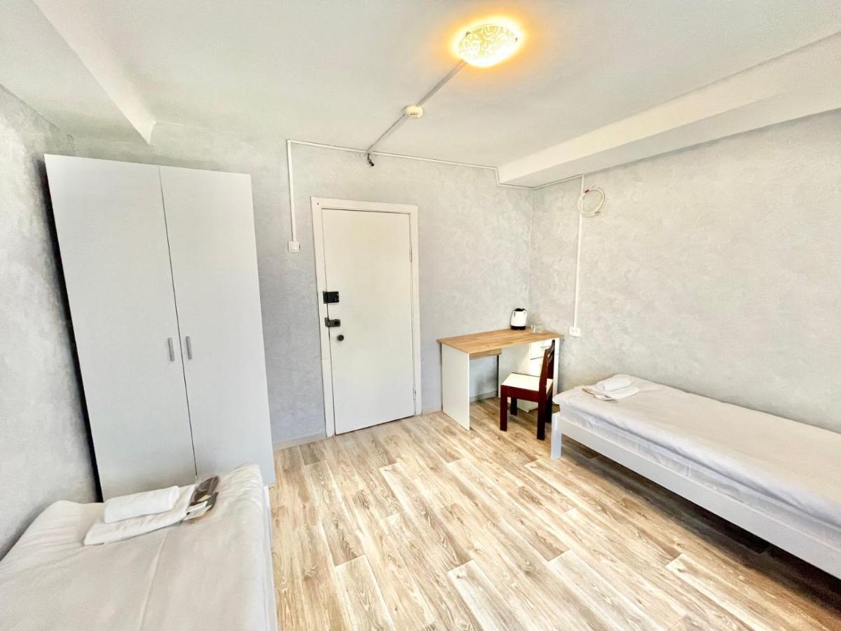 Hotel 7F Киев Екстериор снимка